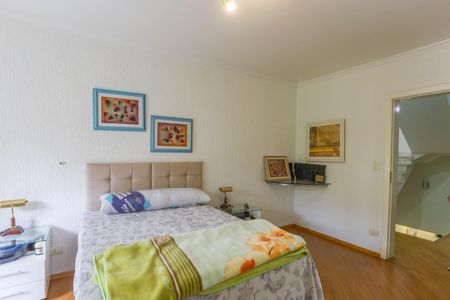 Casa à venda com 250m², 2 quartos e 5 vagas Casa à venda com 250m², 2 quartos e 5 vagasQuarto 1 - suíte