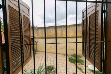 Casa para alugar com 3 quartos, 346m² em Santa Branca, Belo Horizonte