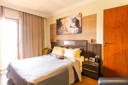 Casa à venda com 166m², 3 quartos e 4 vagas Casa à venda com 166m², 3 quartos e 4 vagasSuíte