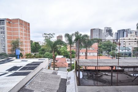 Studio para alugar com 34m², 1 quarto e sem vaga Studio para alugar com 34m², 1 quarto e sem vagaVaranda