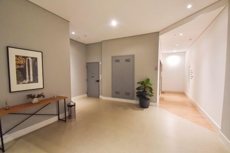 Studio para alugar com 34m², 1 quarto e sem vaga Studio para alugar com 34m², 1 quarto e sem vagaHall de entrada