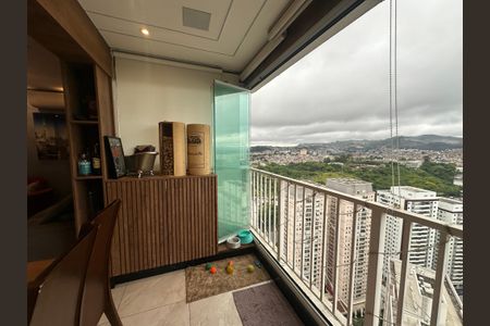 Apartamento à venda com 50m², 1 quarto e 1 vaga Apartamento à venda com 50m², 1 quarto e 1 vagaVaranda