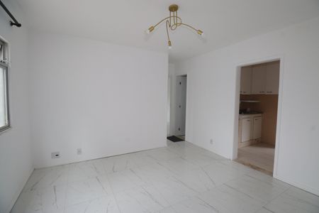 Apartamento para alugar com 52m², 2 quartos e sem vaga Apartamento para alugar com 52m², 2 quartos e sem vagaSala