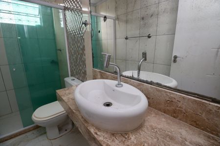 Apartamento para alugar com 52m², 2 quartos e sem vaga Apartamento para alugar com 52m², 2 quartos e sem vagaBanheiro