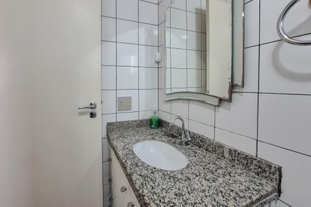 Apartamento à venda com 67m², 3 quartos e 2 vagas Apartamento à venda com 67m², 3 quartos e 2 vagasBanheiro da Suíte