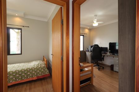 Casa à venda com 163m², 3 quartos e 2 vagasCorredor