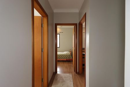 Casa à venda com 163m², 3 quartos e 2 vagasCorredor