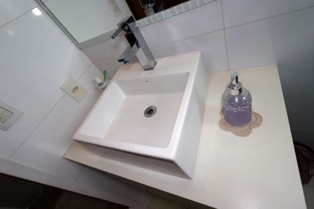 Casa à venda com 163m², 3 quartos e 2 vagasBanheiro Social