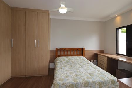 Casa à venda com 163m², 3 quartos e 2 vagasSuíte