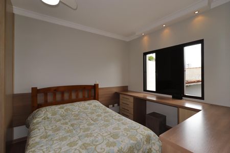 Casa à venda com 163m², 3 quartos e 2 vagasSuíte