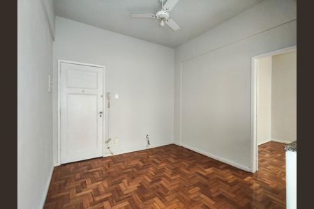 Sala de apartamento para alugar com 1 quarto, 44m² em Vila Isabel, Rio de Janeiro