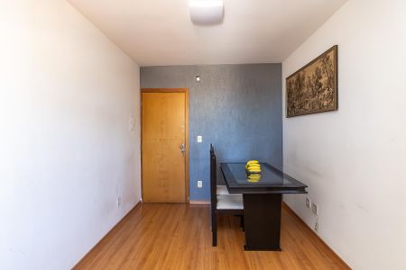 Sala de apartamento à venda com 3 quartos, 69m² em Planalto, Belo Horizonte