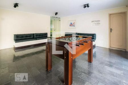 Apartamento à venda com 108m², 2 quartos e 1 vaga Apartamento à venda com 108m², 2 quartos e 1 vagaÁrea comum - Salão de jogos