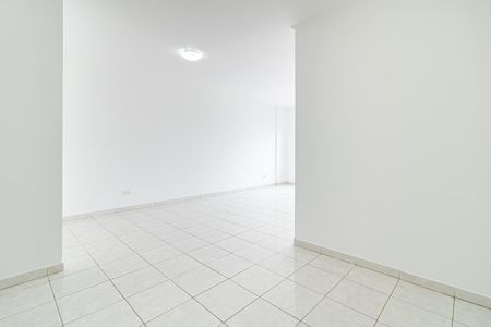 Apartamento à venda com 108m², 2 quartos e 1 vaga Apartamento à venda com 108m², 2 quartos e 1 vagaSala de Jantar