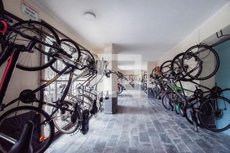 Apartamento à venda com 108m², 2 quartos e 1 vaga Apartamento à venda com 108m², 2 quartos e 1 vagaÁrea comum - Bicicletário
