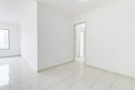Apartamento à venda com 108m², 2 quartos e 1 vaga Apartamento à venda com 108m², 2 quartos e 1 vagaSala de Jantar