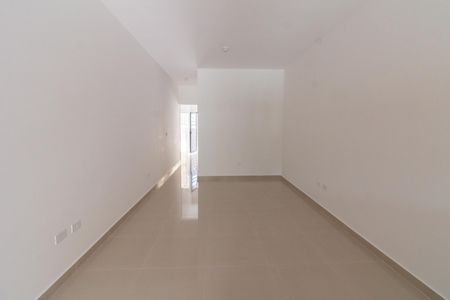 Casa à venda com 113m², 2 quartos e 3 vagasSala