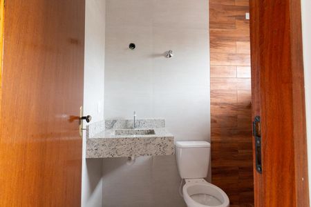 Casa à venda com 113m², 2 quartos e 3 vagasBanheiro 1