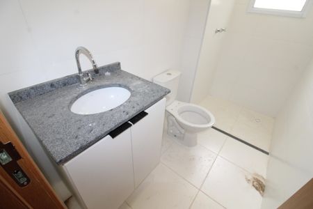 Apartamento para alugar com 70m², 2 quartos e 2 vagasBanheiro