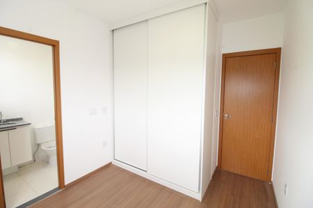 Apartamento para alugar com 70m², 2 quartos e 2 vagasSuíte