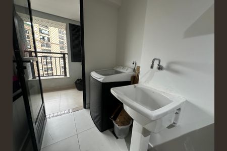 Apartamento à venda com 89m², 3 quartos e 2 vagas Apartamento à venda com 89m², 3 quartos e 2 vagasÁrea de Serviço