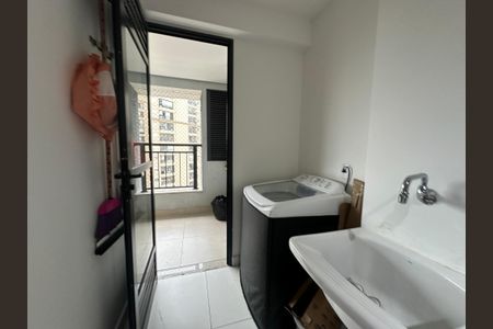 Apartamento à venda com 89m², 3 quartos e 2 vagas Apartamento à venda com 89m², 3 quartos e 2 vagasÁrea de Serviço