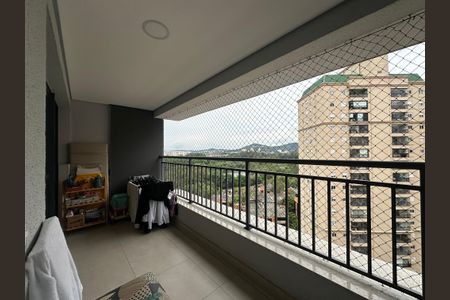 Apartamento à venda com 89m², 3 quartos e 2 vagas Apartamento à venda com 89m², 3 quartos e 2 vagasVaranda