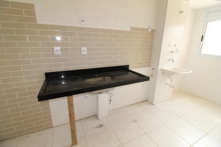 Apartamento para alugar com 70m², 2 quartos e 2 vagasCozinha