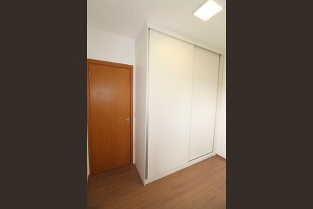 Apartamento para alugar com 70m², 2 quartos e 2 vagasQuarto