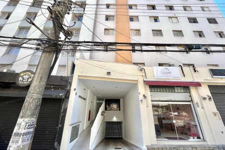 Apartamento à venda com 65m², 2 quartos e 1 vagaFachada