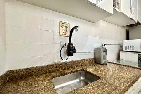 Apartamento à venda com 65m², 2 quartos e 1 vagaCozinha 