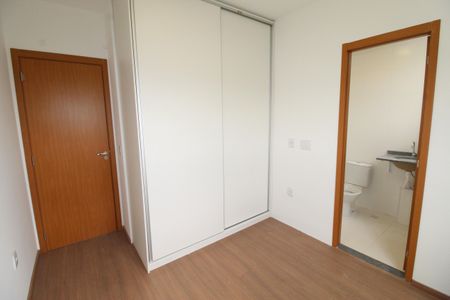 Apartamento para alugar com 70m², 2 quartos e 1 vagaSuíte