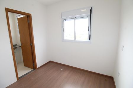 Apartamento para alugar com 70m², 2 quartos e 1 vagaSuíte