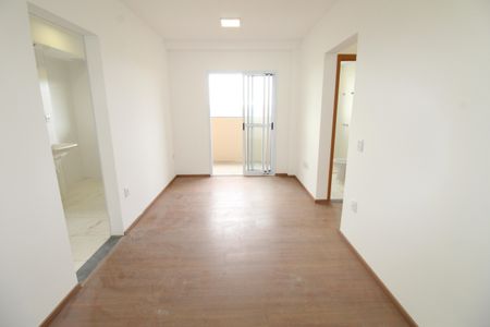 Apartamento para alugar com 70m², 2 quartos e 1 vagaSala