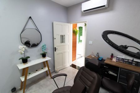 Casa à venda com 77m², 3 quartos e 3 vagasSALA