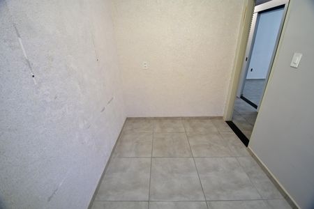 Sala 2 de casa à venda com 2 quartos, 77m² em Taquaral, Campinas
