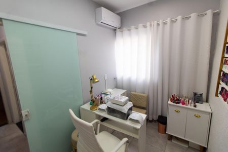 Casa à venda com 77m², 3 quartos e 3 vagasQUARTO 2