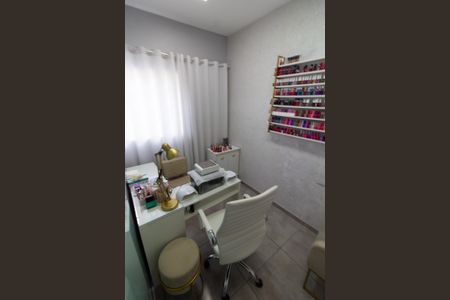 Casa à venda com 77m², 3 quartos e 3 vagasQUARTO 2