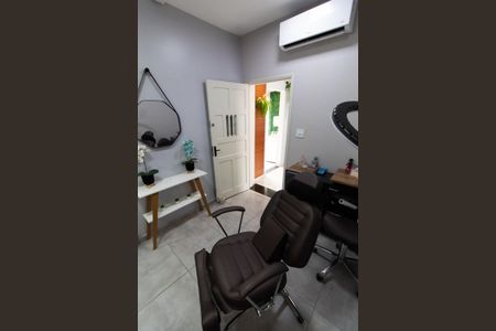 Casa à venda com 77m², 3 quartos e 3 vagasSALA