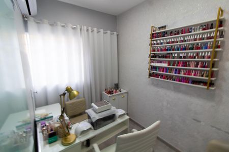 Casa à venda com 77m², 3 quartos e 3 vagasQUARTO 2