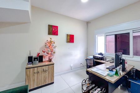 Casa à venda com 300m², 3 quartos e 2 vagasSuite 2