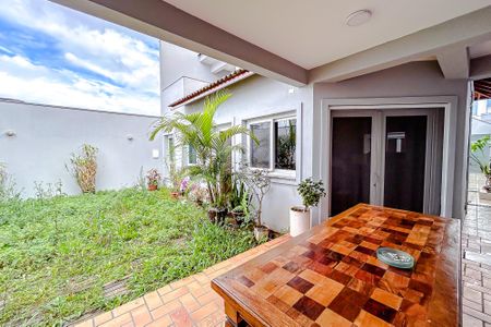 Casa à venda com 300m², 3 quartos e 2 vagasÁrea gourmet