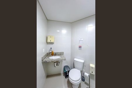 Casa à venda com 300m², 3 quartos e 2 vagasBanheiro da Suíte 2