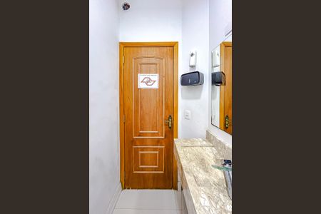 Casa à venda com 300m², 3 quartos e 2 vagasLavabo