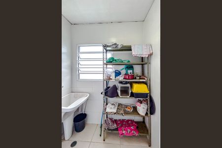 Casa à venda com 300m², 3 quartos e 2 vagasÁrea de Serviço