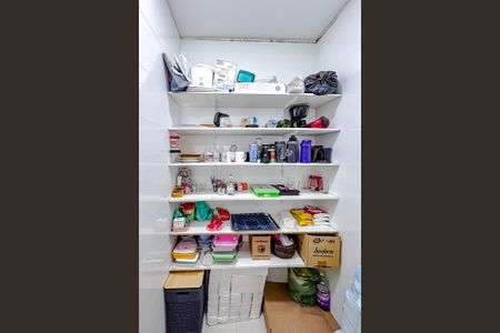 Casa à venda com 300m², 3 quartos e 2 vagasDespensa