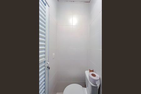 Casa à venda com 300m², 3 quartos e 2 vagasBanheiro de serviço