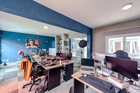 Casa à venda com 300m², 3 quartos e 2 vagasSala