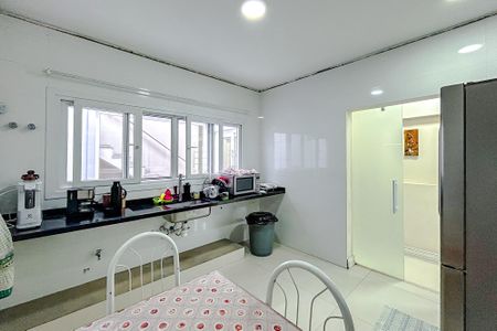 Casa à venda com 300m², 3 quartos e 2 vagasCozinha
