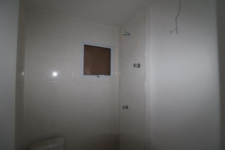 Banheiro de kitnet/studio à venda com 1 quarto, 33m² em Vila Mariza Mazzei, São Paulo